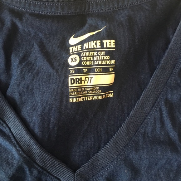 Nike Dri Fit Active Tee - Picture 3 of 3